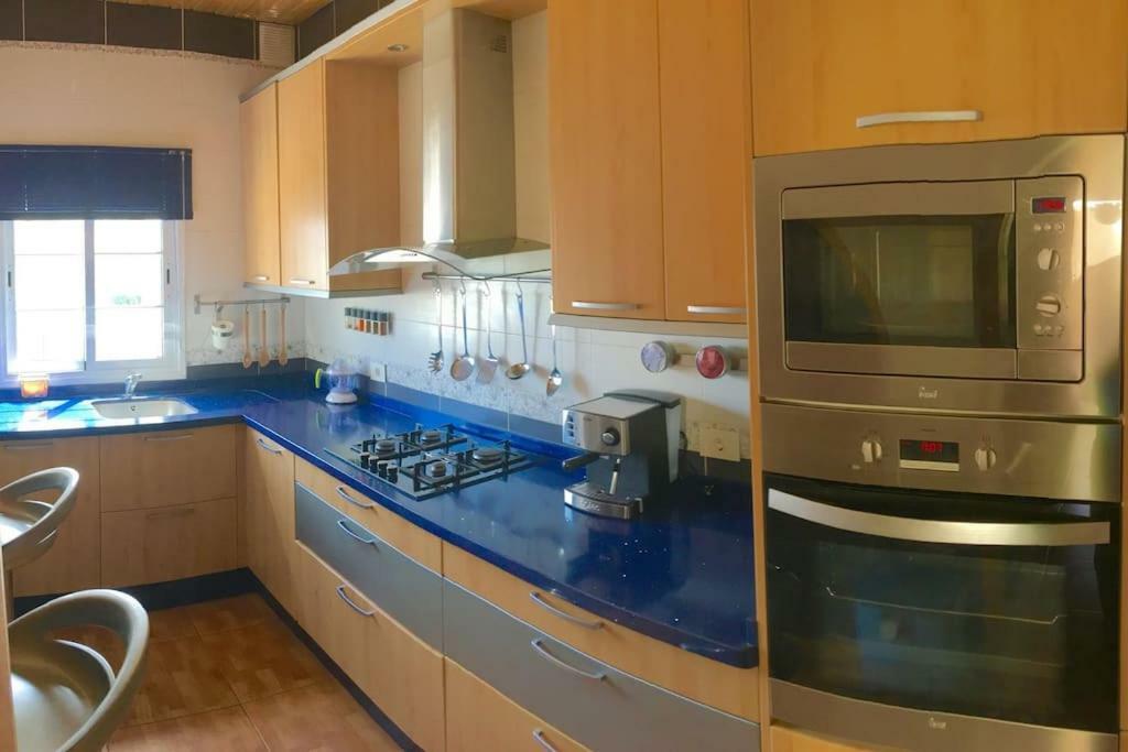 Villa Blanca Tenerife - Private Rooms - Terrace And Bbq, 5 Minutes From The Beach And Airport San Isidro  Zewnętrze zdjęcie